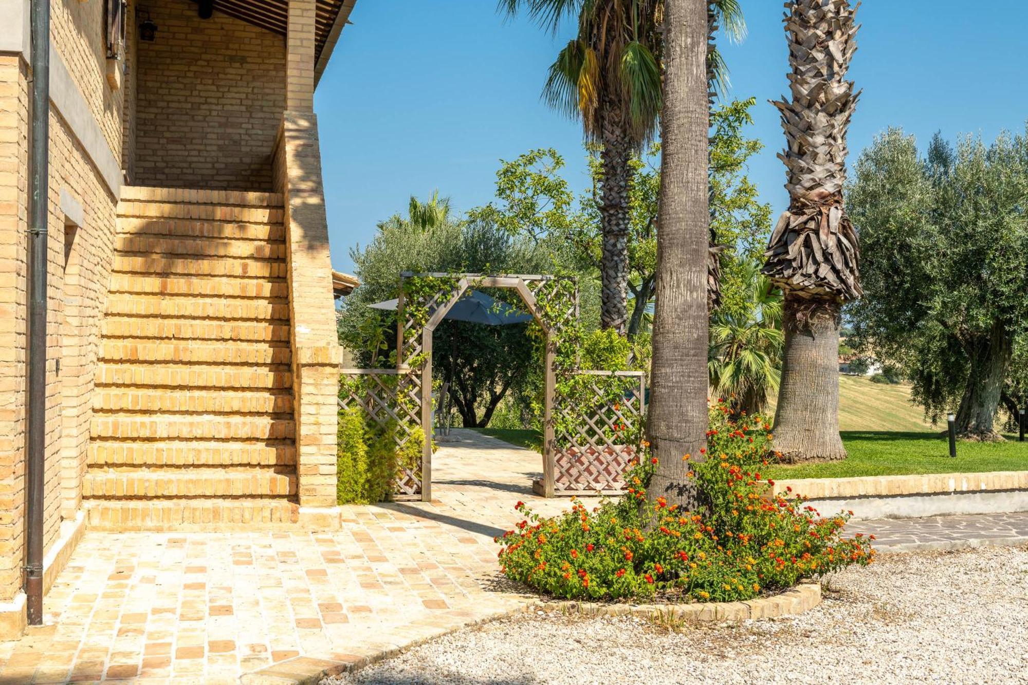 Villa Iulia - Vibra Controguerra Екстериор снимка